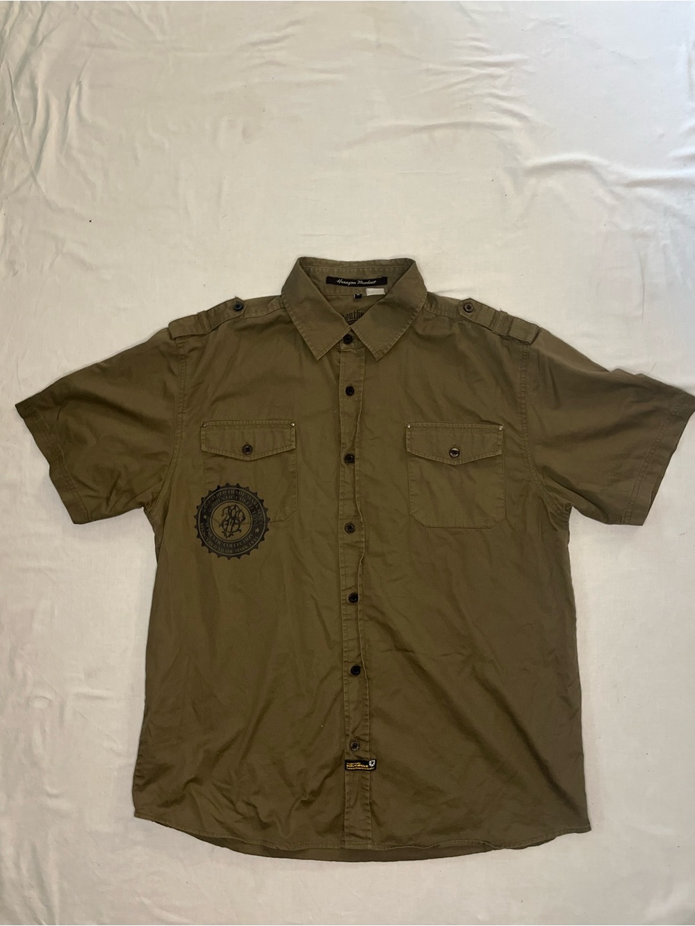 Southpole Short Sleeve Graphic Button-Up in Brown XL